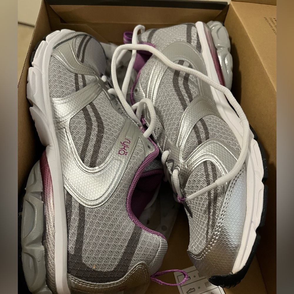 Ryka walking shoes